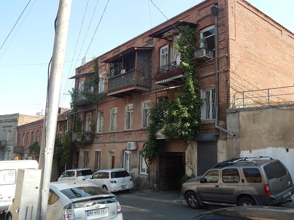 Family Holiday Apartment Tbilisi Exterior photo